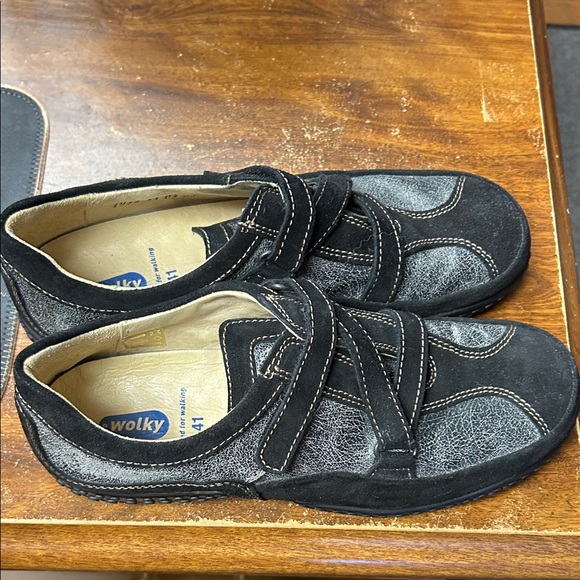 Wolky Black and Gray Men's Sneakers - Picture 3 of 4